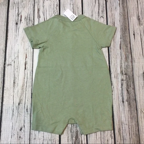 Baby Gap Boys 3 6 12 18 24 Months Baby Yoda Star Wars Shorts Romper. NWT - Picture 4 of 5